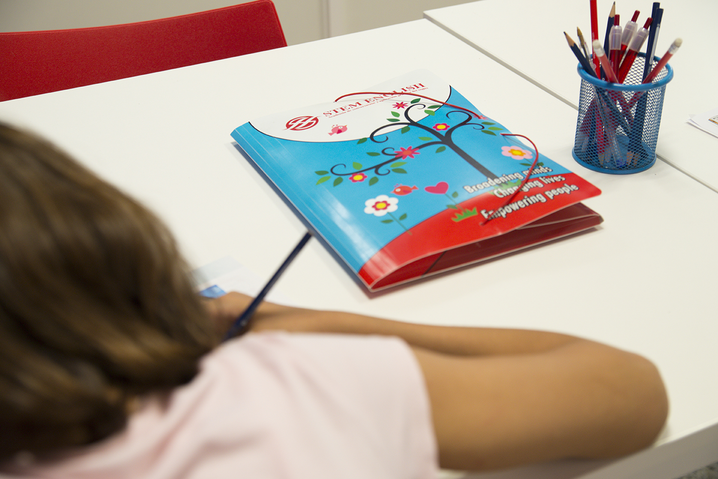 ninos-estudiando-ingles